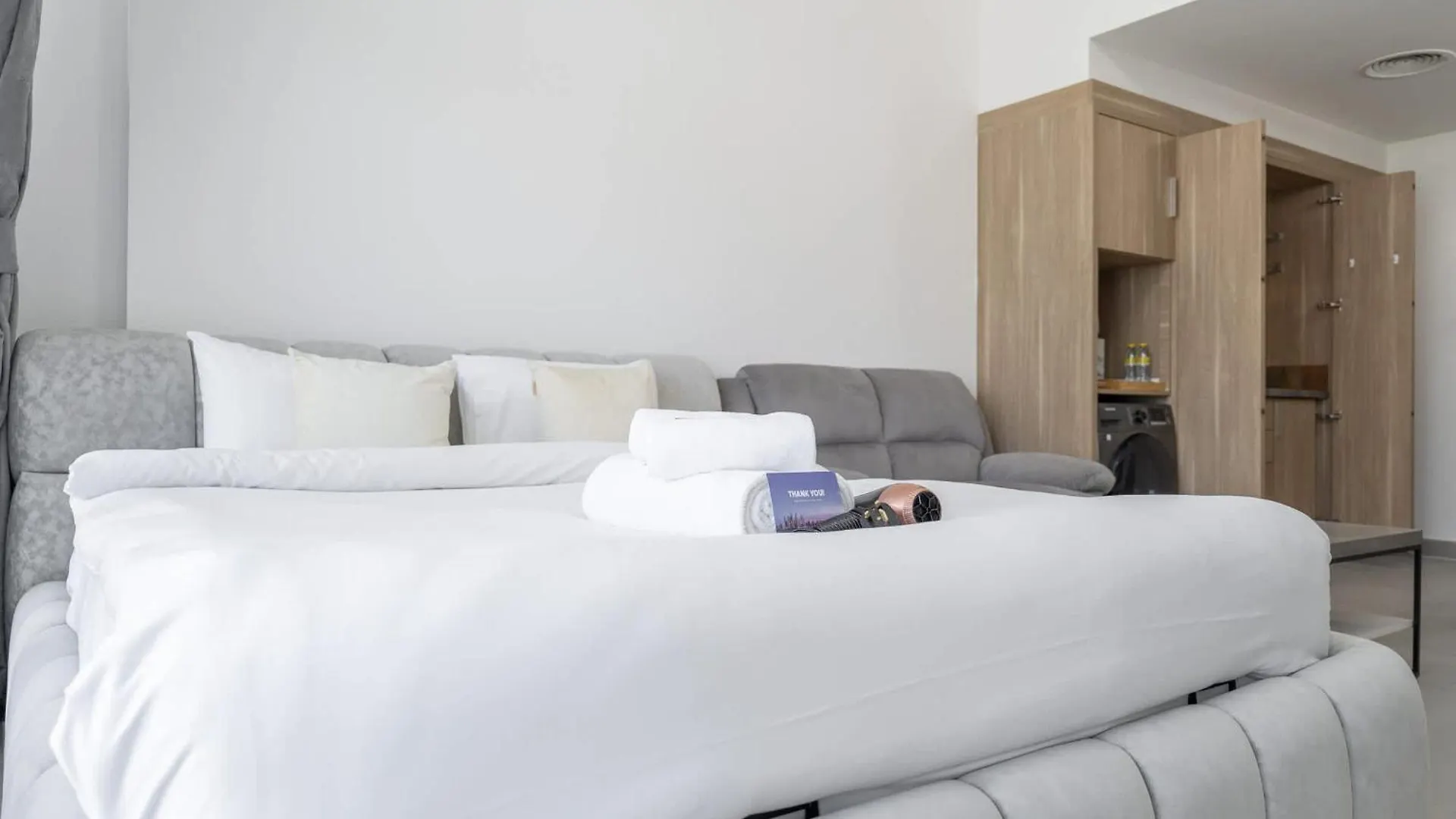 Heart-Captivating Studio In Shamal Waves 2 Dubai 0*,  United Arab Emirates