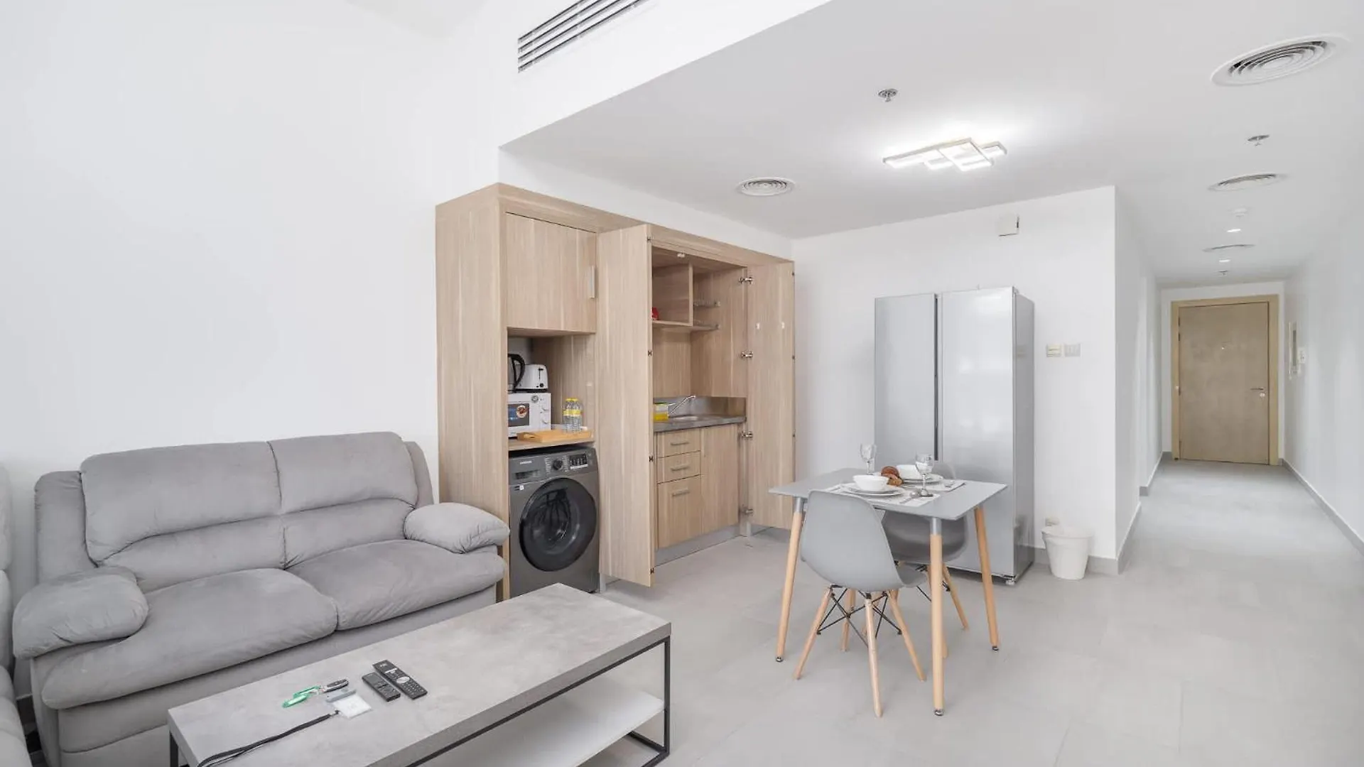 Apartment Heart-Captivating Studio In Shamal Waves 2 Dubai United Arab Emirates